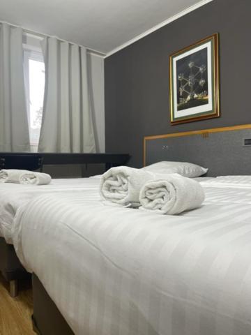Hotel Bentley Schaerbeek Zewnętrze zdjęcie