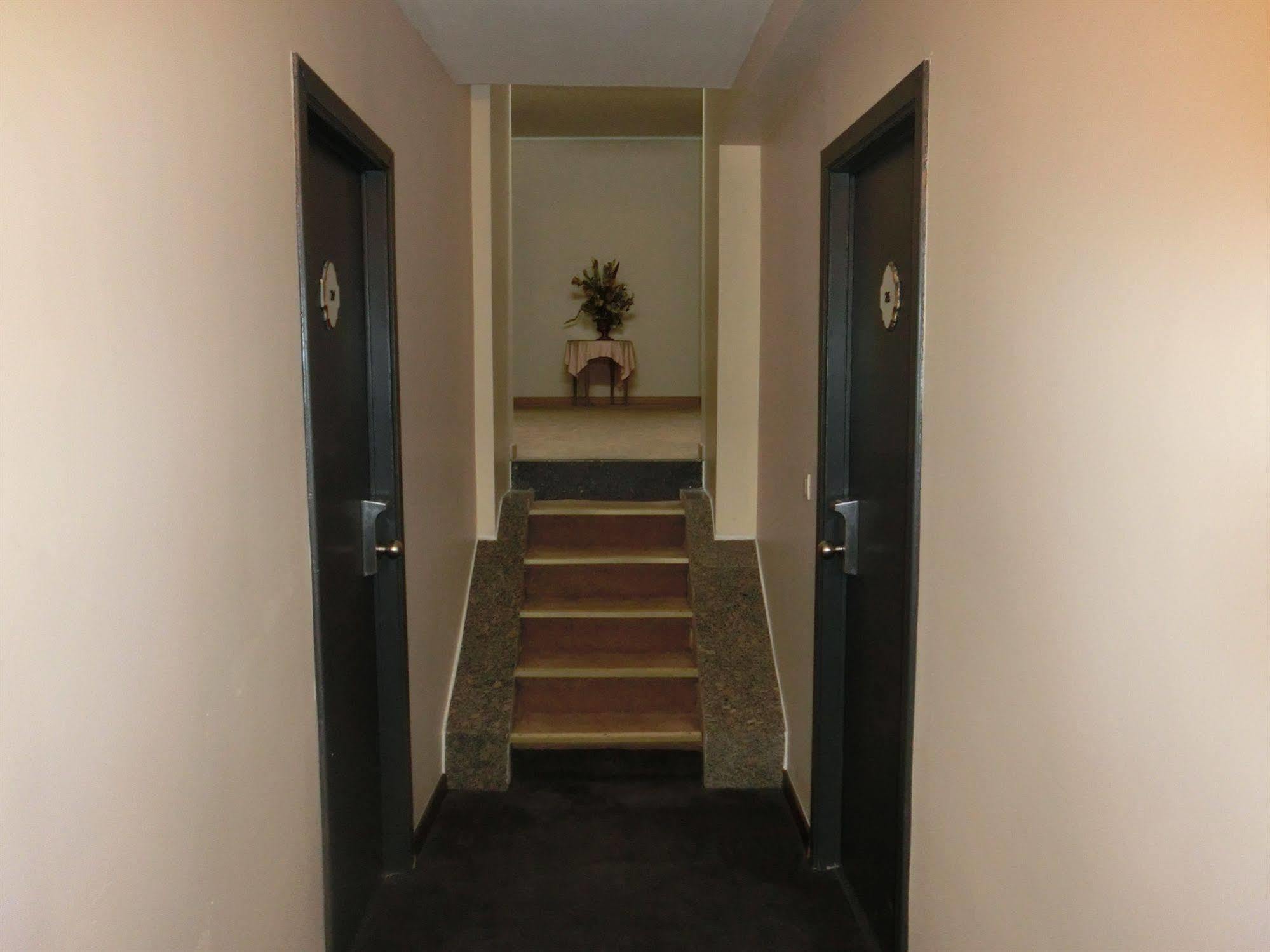 Hotel Bentley Schaerbeek Zewnętrze zdjęcie